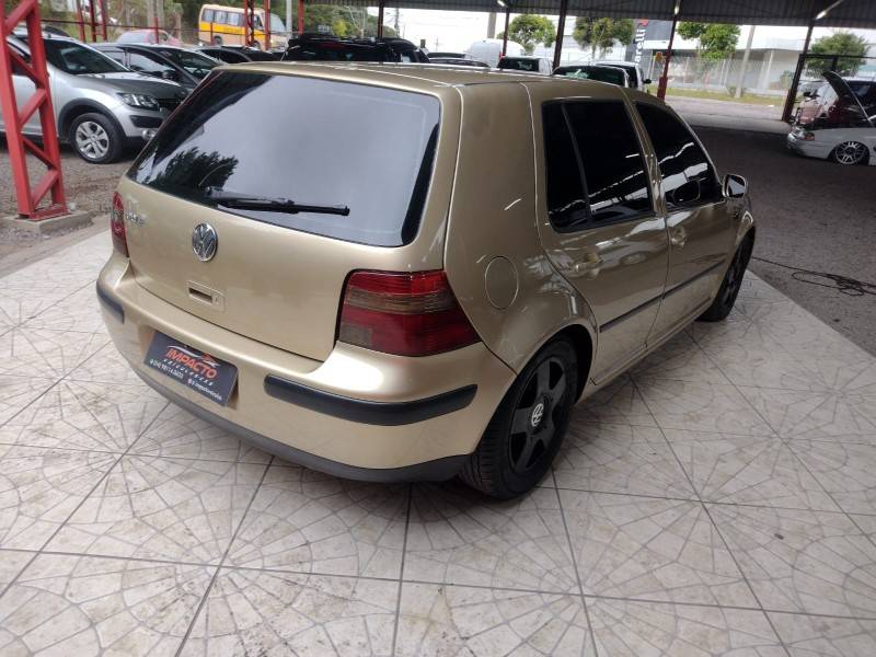 VOLKSWAGEN - GOLF - 2001/2001 - Bege - R$ 27.900,00
