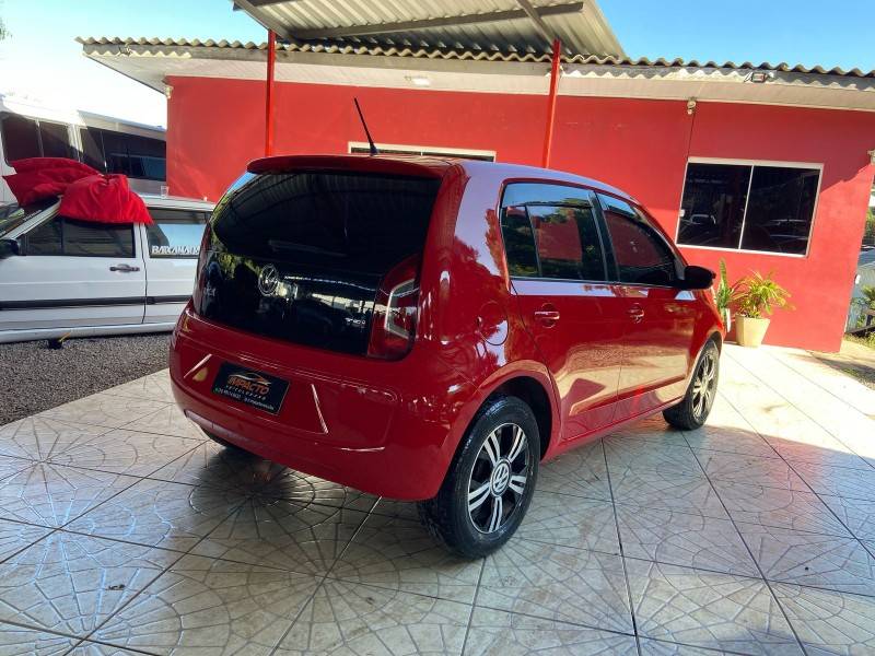 VOLKSWAGEN - UP - 2016/2016 - Vermelha - R$ 49.900,00