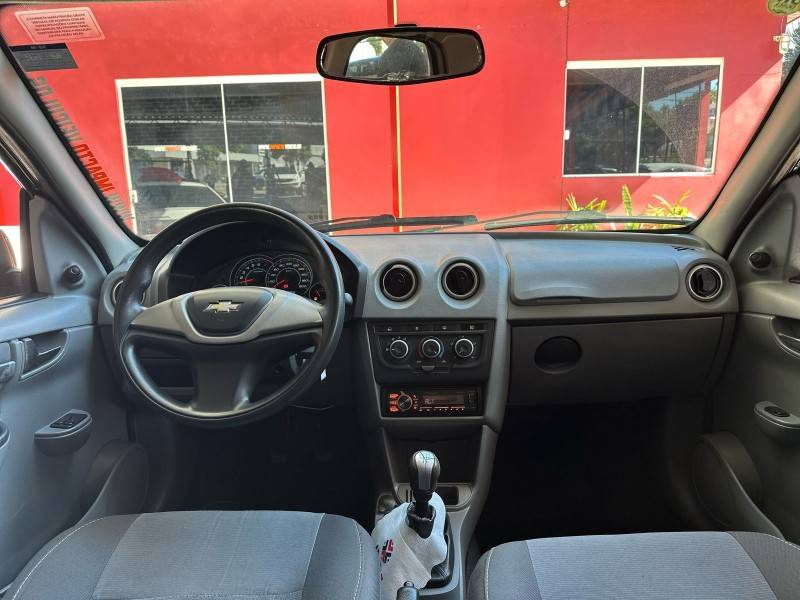 CHEVROLET - PRISMA - 2012/2012 - Preta - R$ 33.900,00