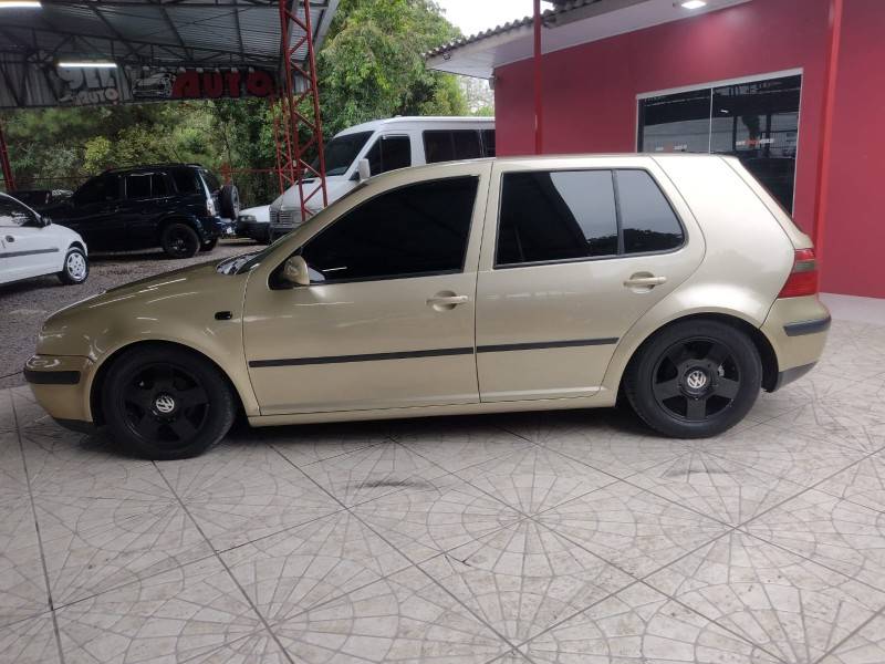 VOLKSWAGEN - GOLF - 2001/2001 - Bege - R$ 27.900,00