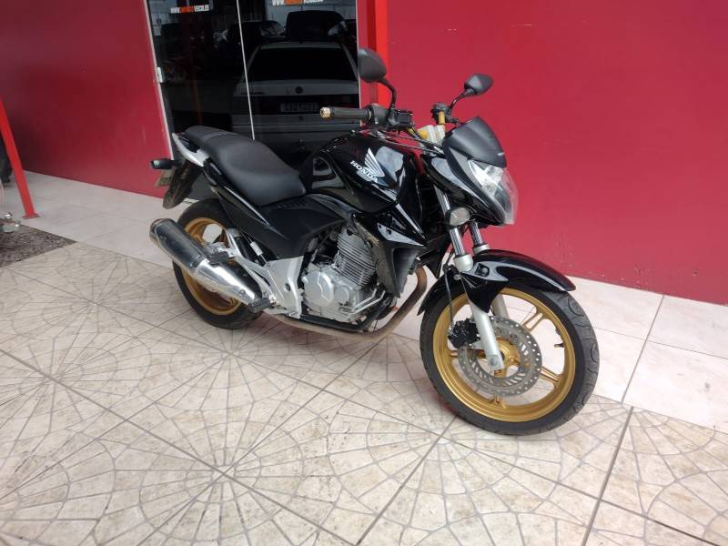 HONDA - CB 300R - 2015/2015 - Preta - R$ 15.900,00