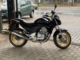HONDA - CB 300R - 2015/2015 - Preta - R$ 15.900,00