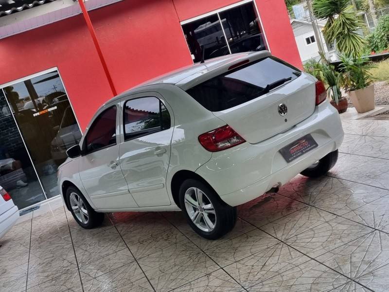 VOLKSWAGEN - GOL - 2010/2010 - Branca - R$ 27.900,00