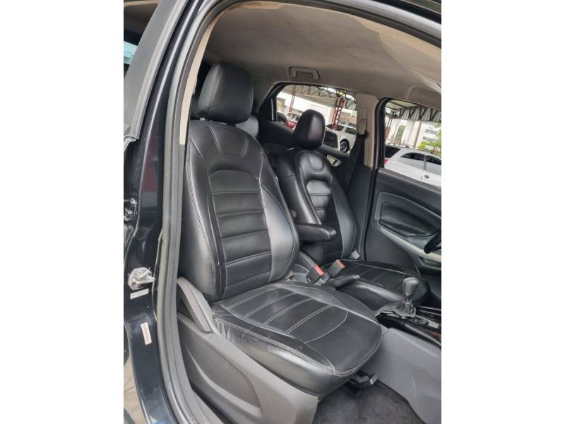 FORD - ECOSPORT - 2014/2015 - Preta - R$ 57.900,00