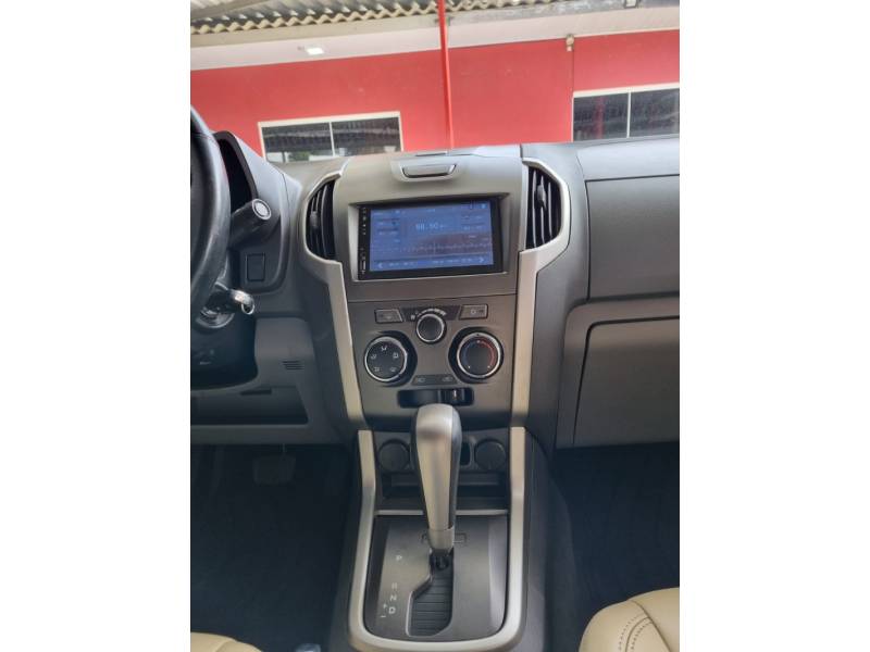 CHEVROLET - S10 - 2013/2013 - Prata - R$ 109.900,00
