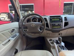 TOYOTA - HILUX SW4 - 2008/2008 - Prata - R$ 105.900,00