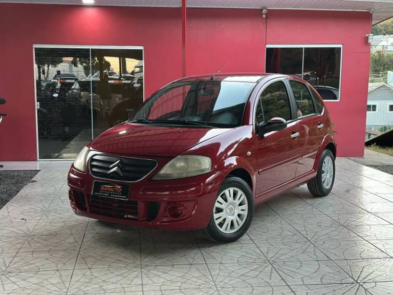 CITROËN - C3 - 2011/2011 - Vermelha - R$ 25.900,00