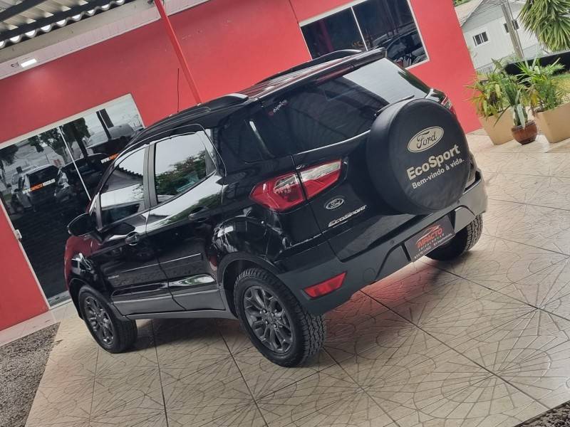 FORD - ECOSPORT - 2014/2015 - Preta - R$ 57.900,00