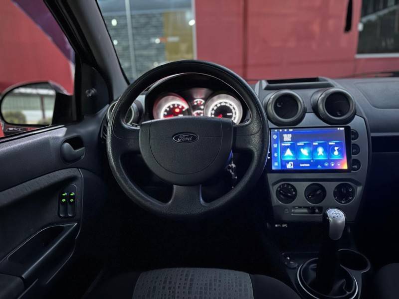 FORD - FIESTA - 2013/2013 - Preta - R$ 34.900,00
