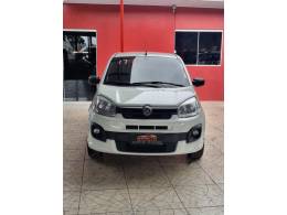FIAT - UNO - 2017/2017 - Branca - R$ 39.900,00