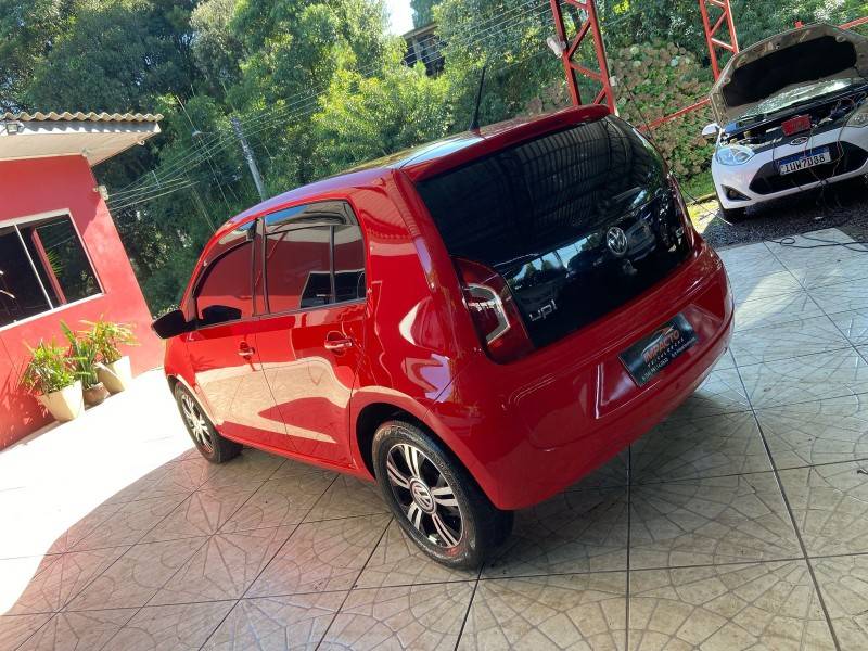 VOLKSWAGEN - UP - 2016/2016 - Vermelha - R$ 49.900,00