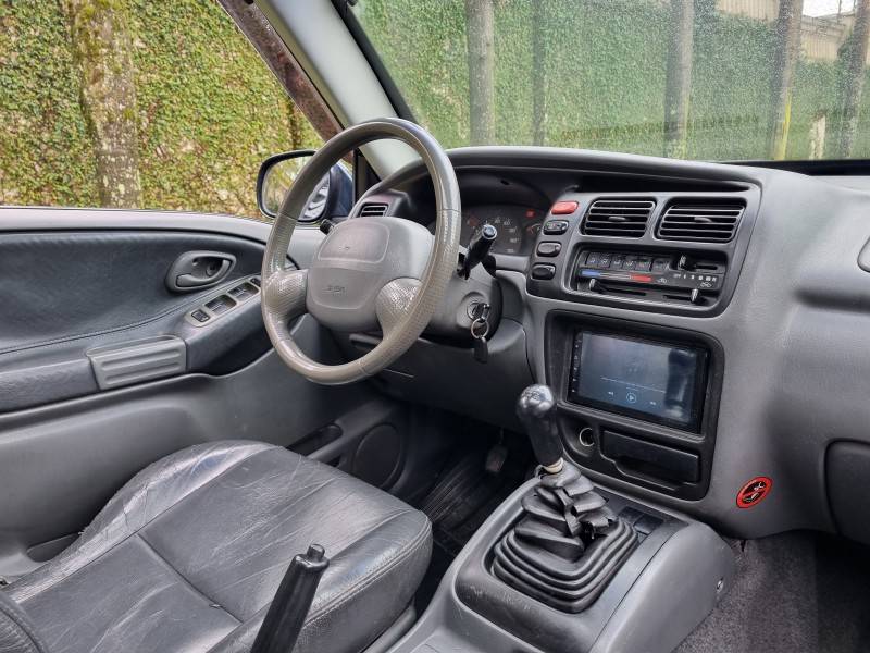 CHEVROLET - TRACKER - 2001/2001 - Verde - R$ 38.900,00