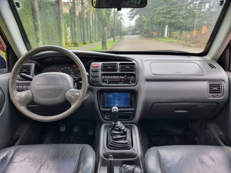 CHEVROLET - TRACKER - 2001/2001 - Verde - R$ 38.900,00