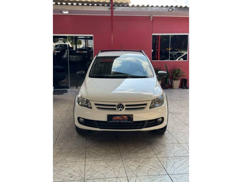 VOLKSWAGEN - SAVEIRO - 2013/2013 - Branca - R$ 49.900,00