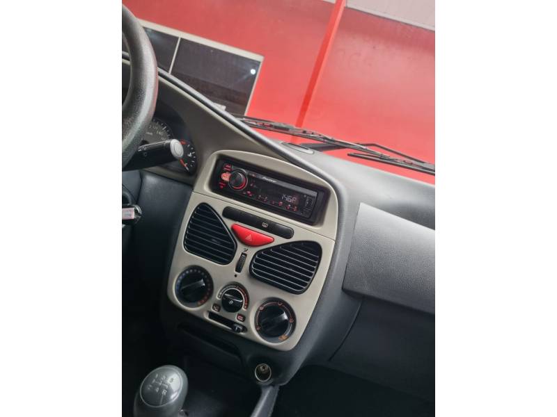 FIAT - PALIO - 2010/2010 - Branca - R$ 26.900,00