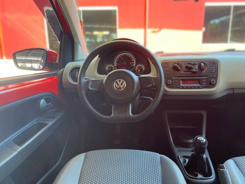 VOLKSWAGEN - UP - 2016/2016 - Vermelha - R$ 49.900,00