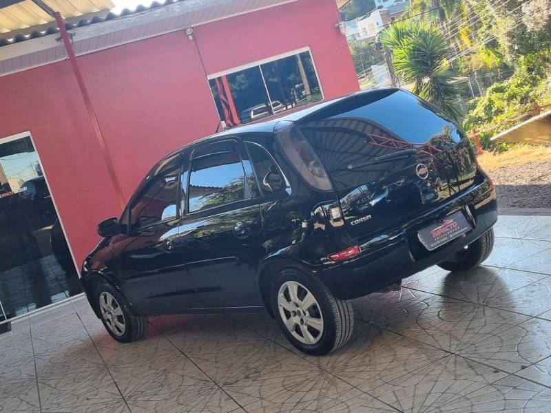 CHEVROLET - CORSA - 2012/2012 - Preta - R$ 33.900,00