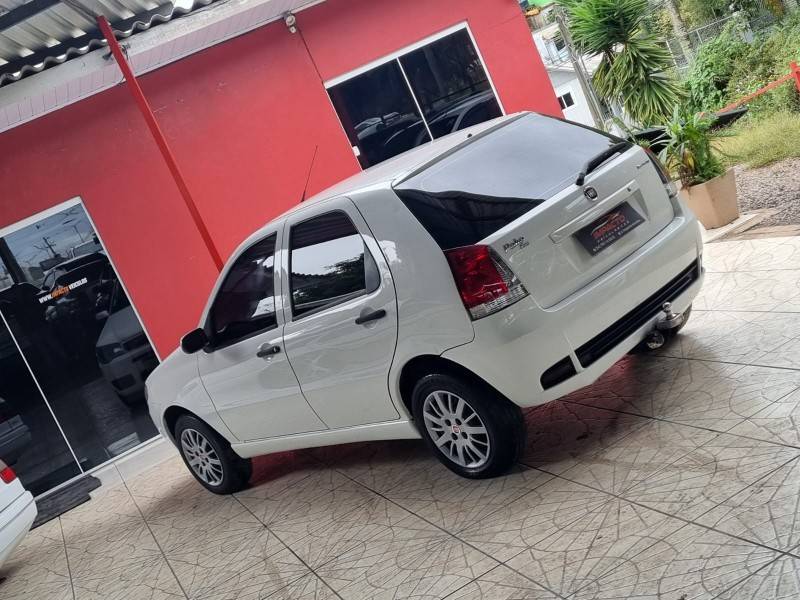 FIAT - PALIO - 2010/2010 - Branca - R$ 26.900,00