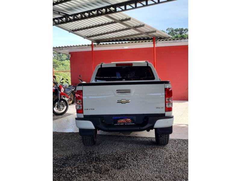 CHEVROLET - S10 - 2013/2013 - Prata - R$ 109.900,00