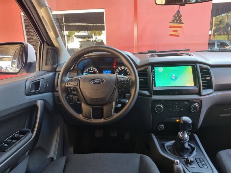 FORD - RANGER - 2018/2019 - Branca - R$ 133.900,00