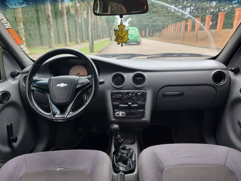 CHEVROLET - CELTA - 2001/2001 - Branca - R$ 17.900,00