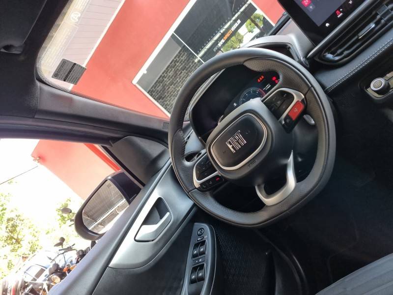 FIAT - FASTBACK - 2023/2024 - Cinza - R$ 135.900,00