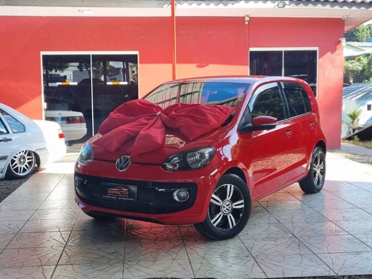 VOLKSWAGEN - UP - 2016/2016 - Vermelha - R$ 49.900,00