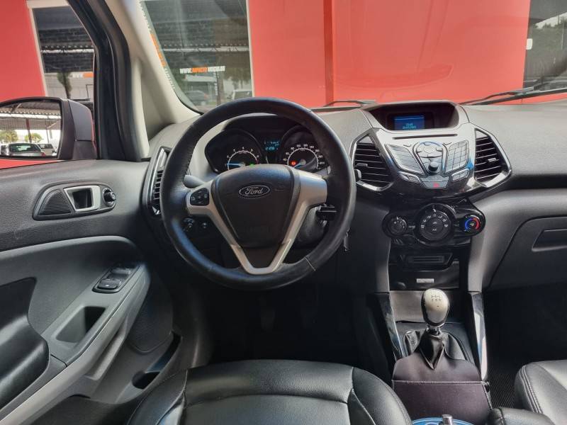 FORD - ECOSPORT - 2014/2015 - Preta - R$ 57.900,00