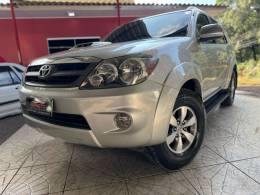 TOYOTA - HILUX SW4 - 2008/2008 - Prata - R$ 105.900,00
