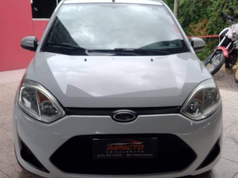 FORD - FIESTA - 2013/2014 - Branca - R$ 33.900,00