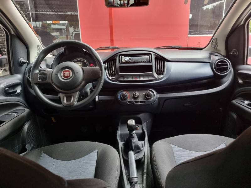 FIAT - UNO - 2017/2017 - Branca - R$ 39.900,00