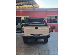 TOYOTA - HILUX - 2003/2004 - Branca - R$ 69.000,00