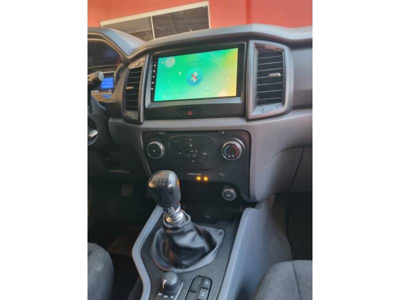 FORD - RANGER - 2018/2019 - Branca - R$ 133.900,00