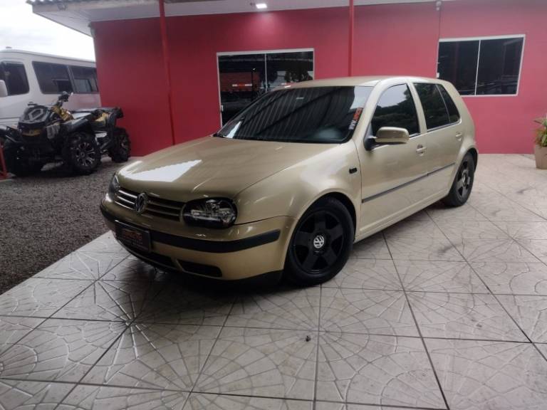 VOLKSWAGEN - GOLF - 2001/2001 - Bege - R$ 27.900,00